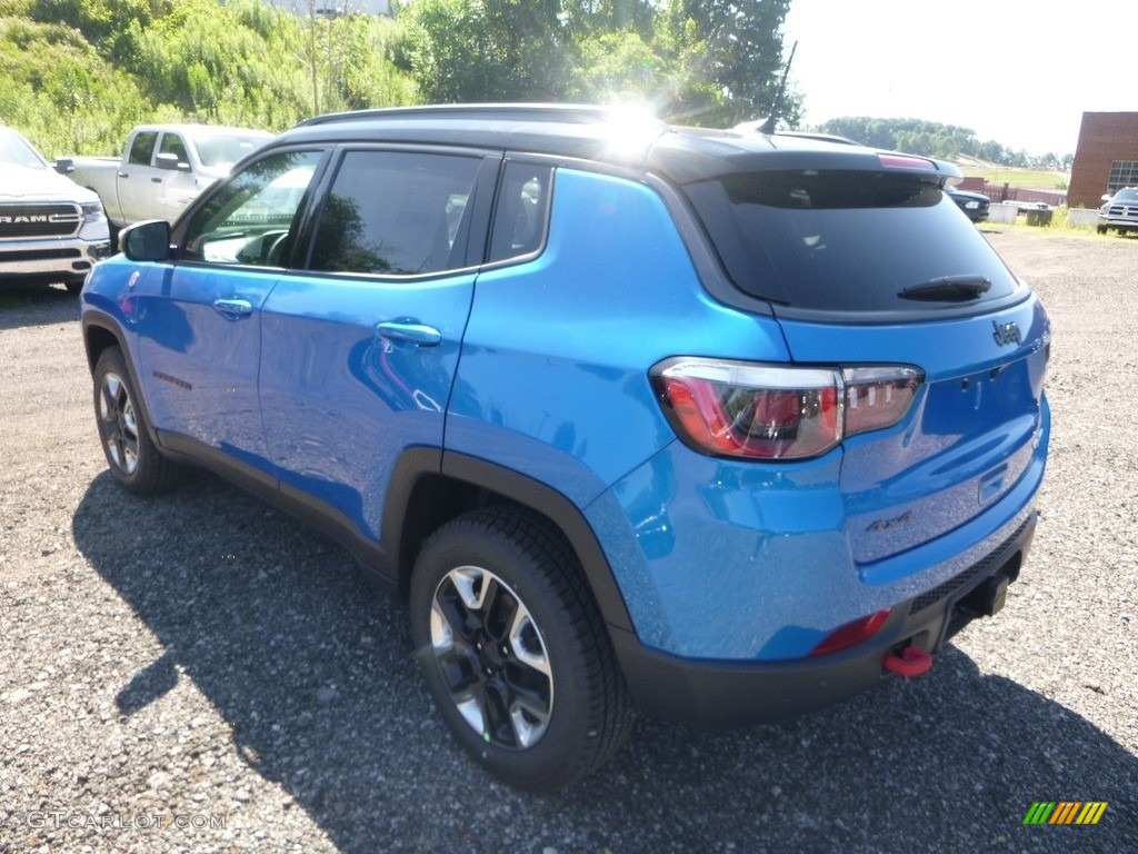 2018 Compass Trailhawk 4x4 - Laser Blue Pearl / Black/Ruby Red photo #3
