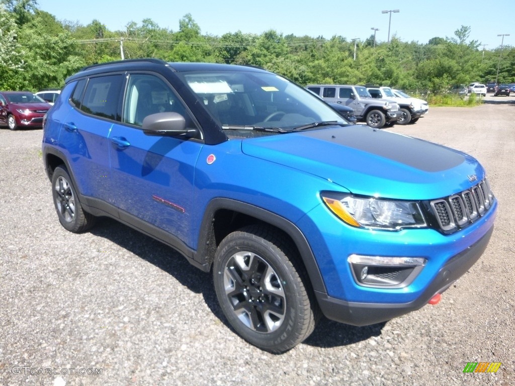 2018 Compass Trailhawk 4x4 - Laser Blue Pearl / Black/Ruby Red photo #7
