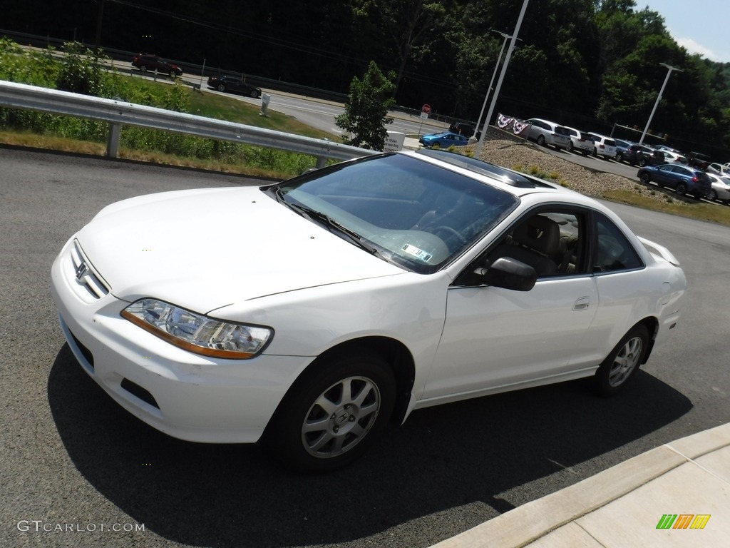 2002 Accord SE Coupe - Taffeta White / Ivory photo #7