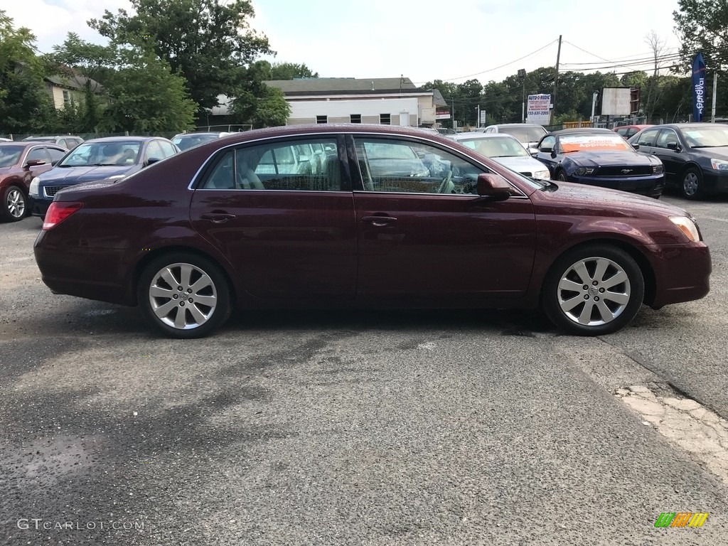 2005 Avalon XLS - Cassis Red Pearl / Light Gray photo #9