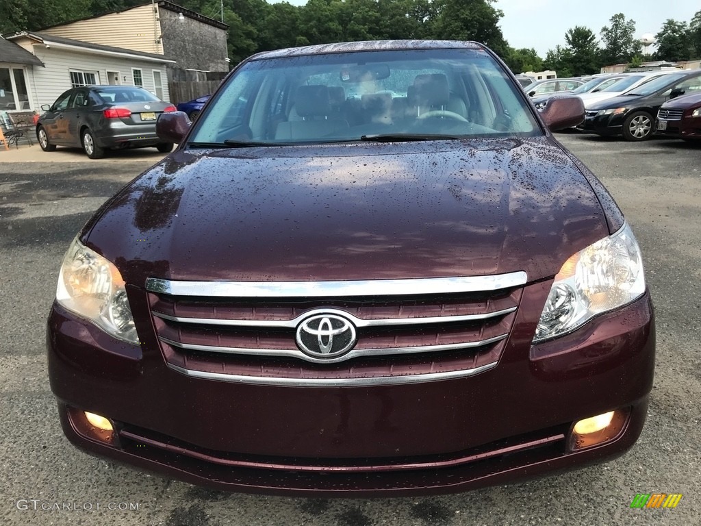 2005 Avalon XLS - Cassis Red Pearl / Light Gray photo #11