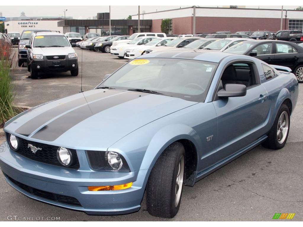2005 Mustang GT Deluxe Coupe - Windveil Blue Metallic / Dark Charcoal photo #1