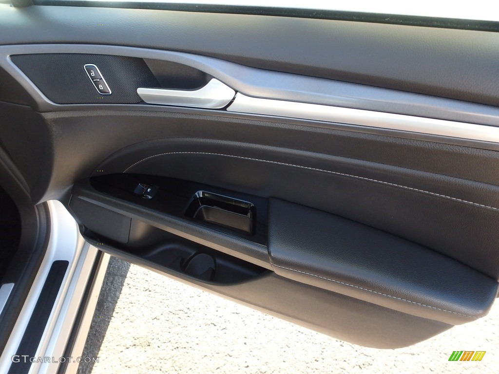 2013 Fusion Titanium AWD - Ingot Silver Metallic / Charcoal Black photo #14