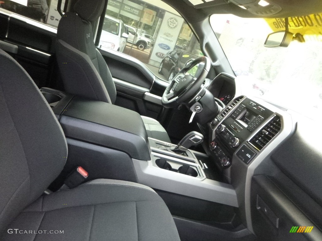 2017 F150 SVT Raptor SuperCrew 4x4 - Oxford White / Raptor Black photo #11