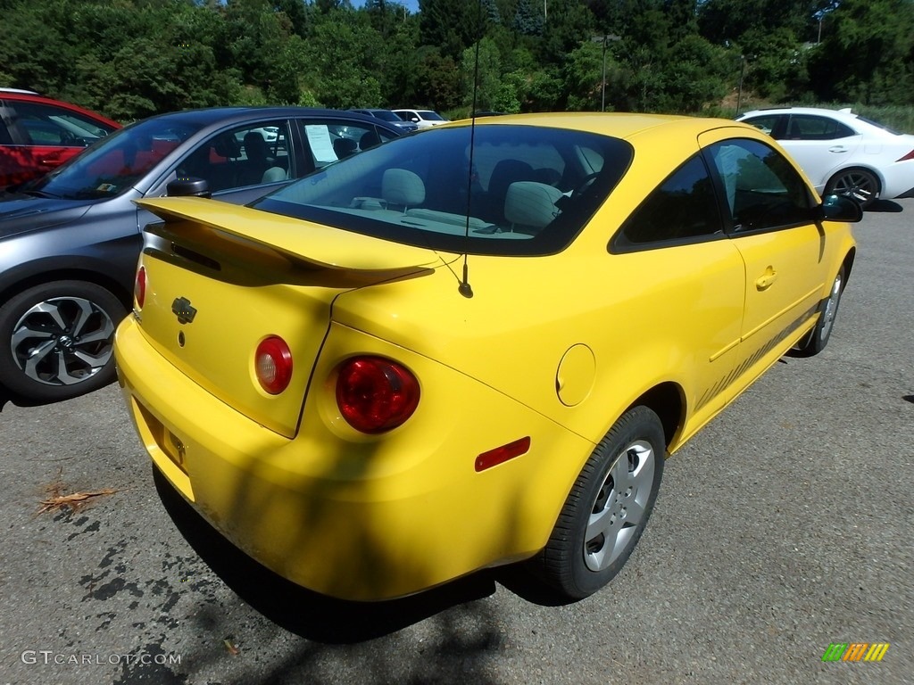 2005 Cobalt Coupe - Rally Yellow / Gray photo #4