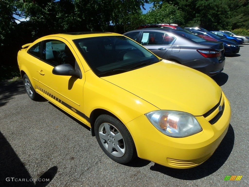 2005 Cobalt Coupe - Rally Yellow / Gray photo #5