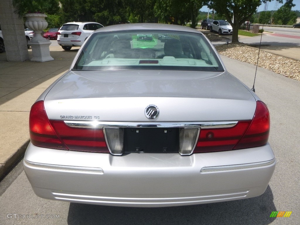 2005 Grand Marquis GS - Gold Ash Metallic / Medium Parchment photo #8