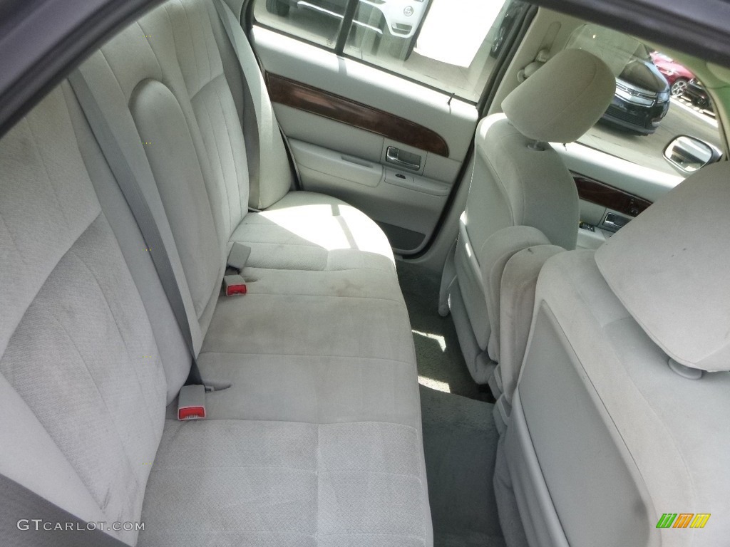 2005 Grand Marquis GS - Gold Ash Metallic / Medium Parchment photo #10