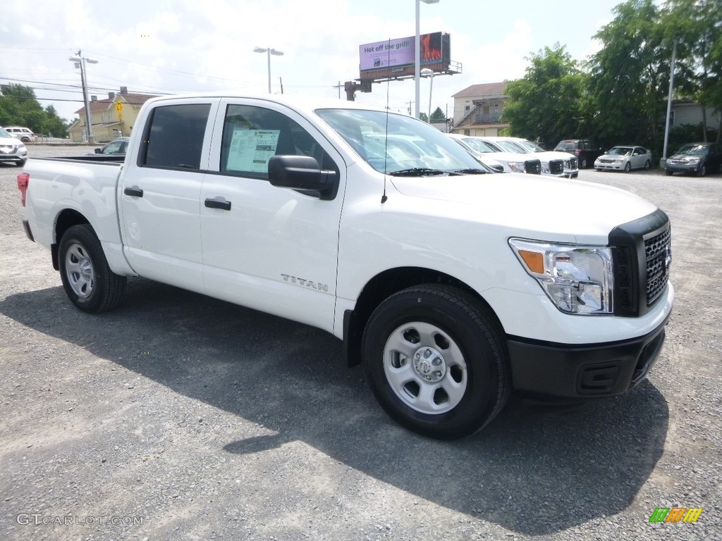 2018 Titan S Crew Cab 4x4 - Glacier White / Black photo #1