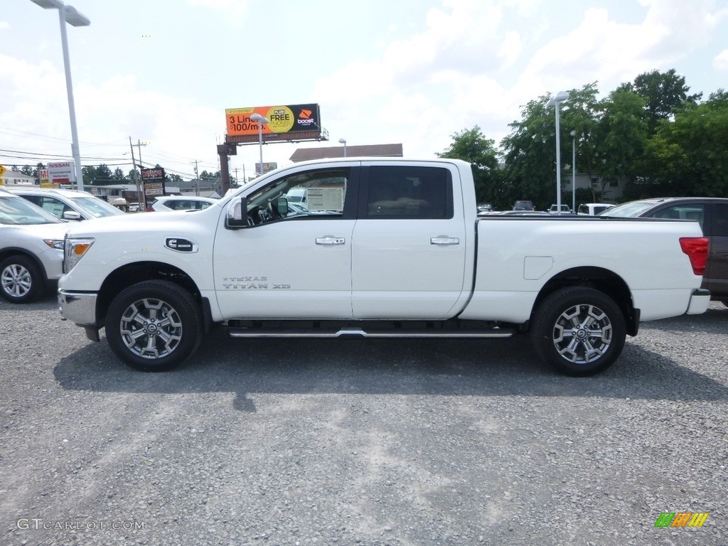 2018 TITAN XD SL Crew Cab 4x4 - Glacier White / Black photo #7