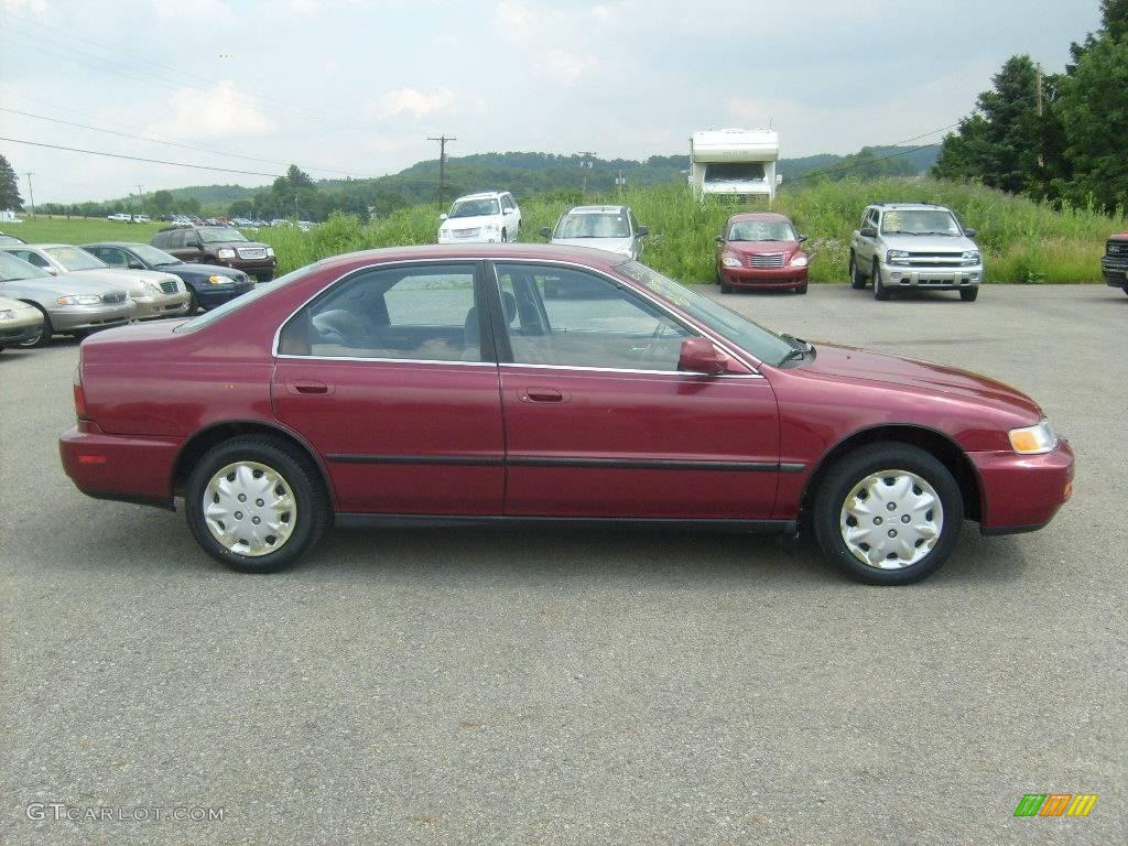 1996 Accord LX Sedan - Bordeaux Red Pearl / Gray photo #6