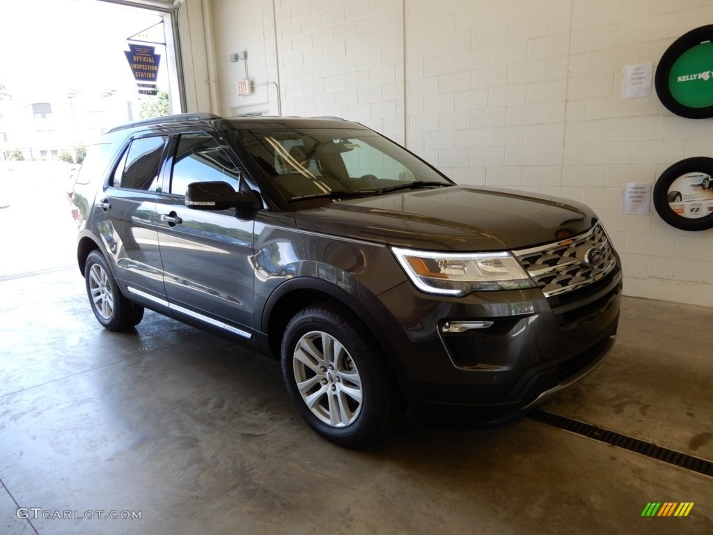 2018 Explorer XLT 4WD - Magnetic Metallic / Ebony Black photo #1