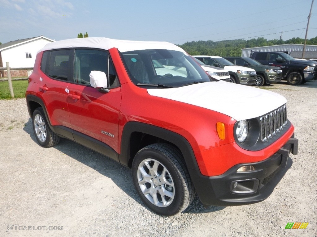 2018 Renegade Latitude 4x4 - Colorado Red / Black photo #7