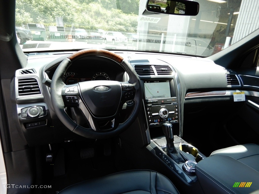 2018 Explorer Platinum 4WD - White Platinum / Ebony Black photo #9