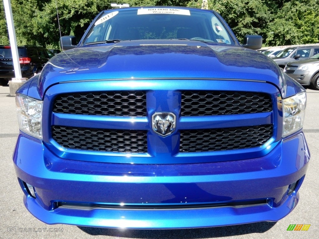 2017 1500 Express Quad Cab 4x4 - Blue Streak Pearl / Black/Diesel Gray photo #8