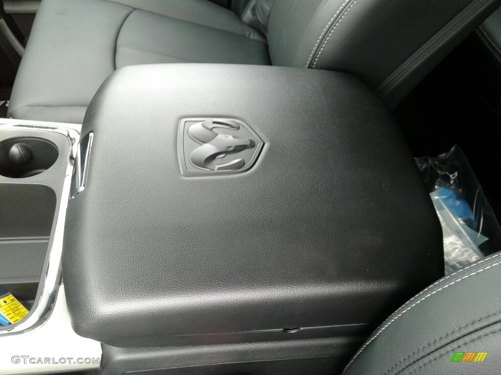2018 1500 Laramie Crew Cab - Bright White / Black photo #19