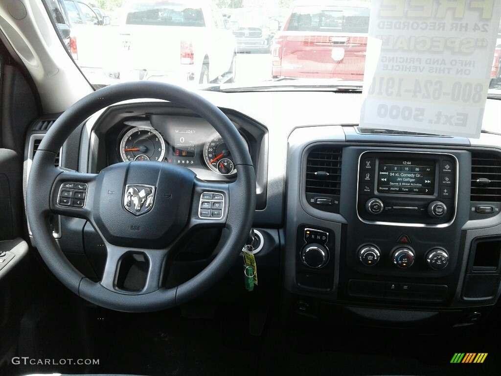 2018 1500 Express Crew Cab - Delmonico Red Pearl / Black/Diesel Gray photo #13
