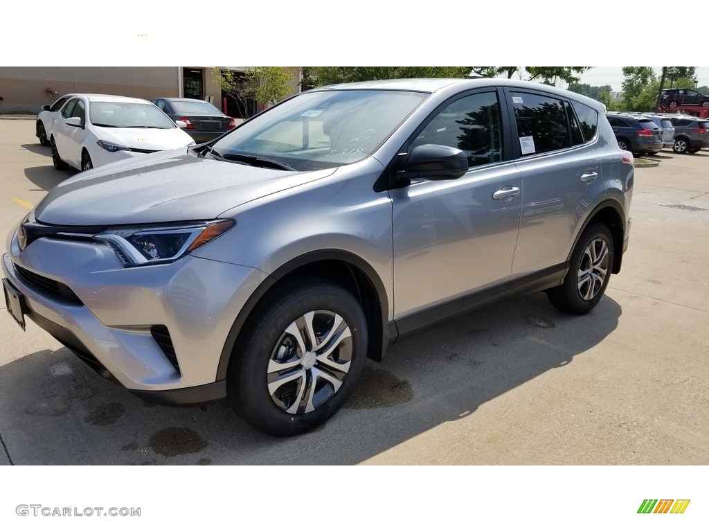 2018 RAV4 LE - Silver Sky Metallic / Black photo #1