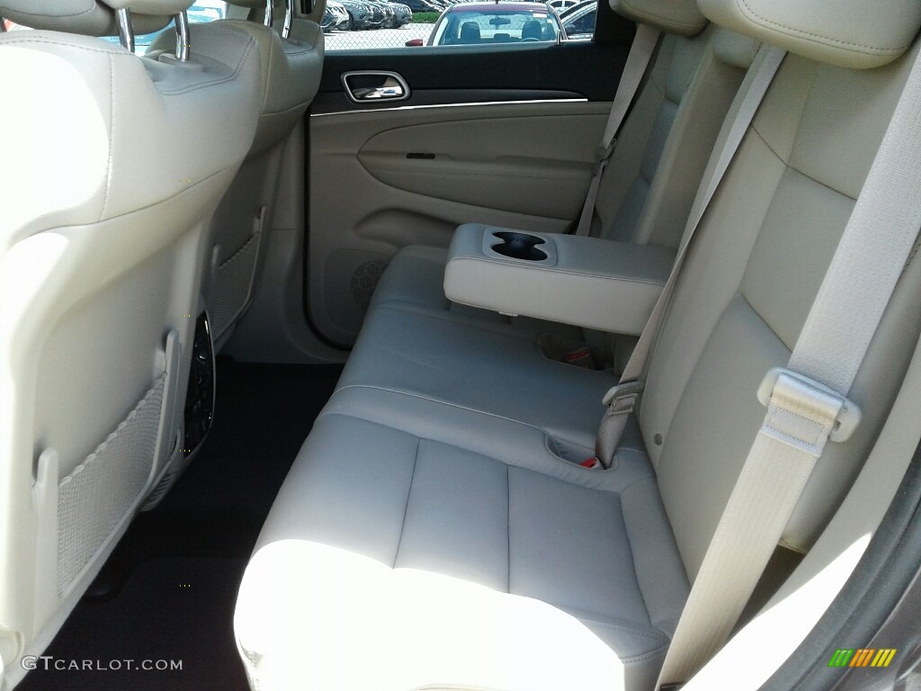 Brown/Light Frost Beige Interior 2018 Jeep Grand Cherokee Limited 4x4 Photo #128286943