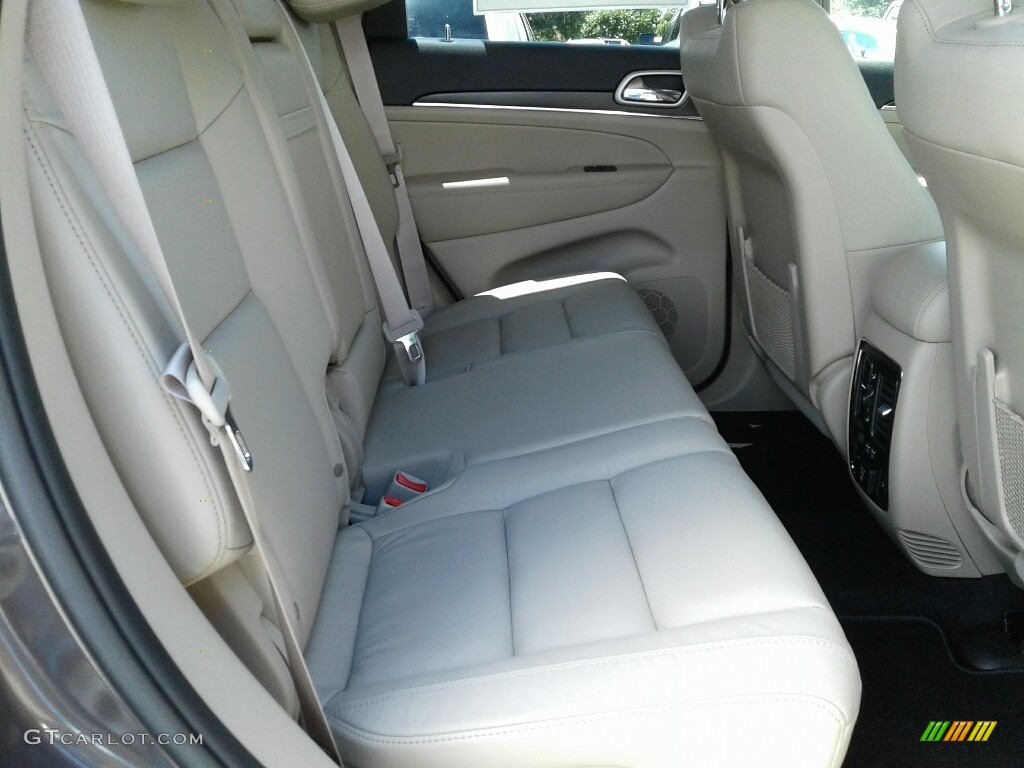 2018 Jeep Grand Cherokee Limited 4x4 Rear Seat Photo #128286955