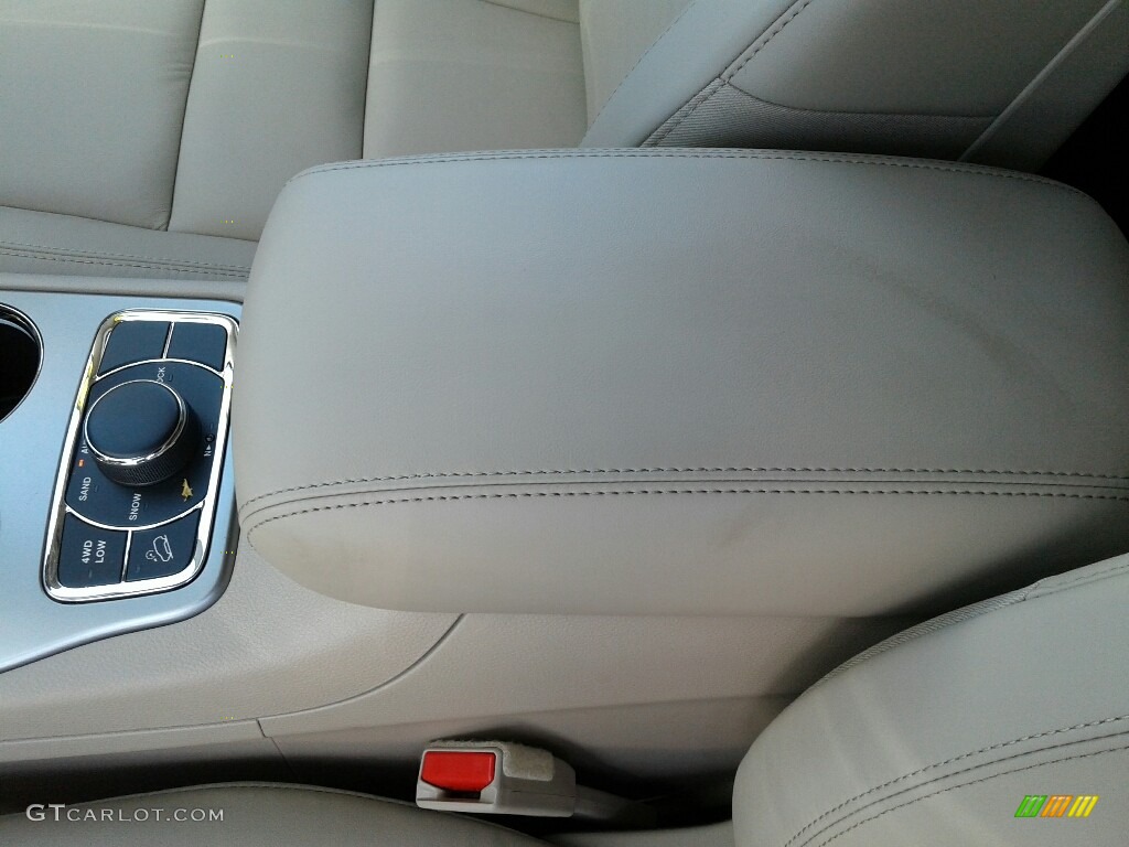 2018 Grand Cherokee Limited 4x4 - Walnut Brown Metallic / Brown/Light Frost Beige photo #18