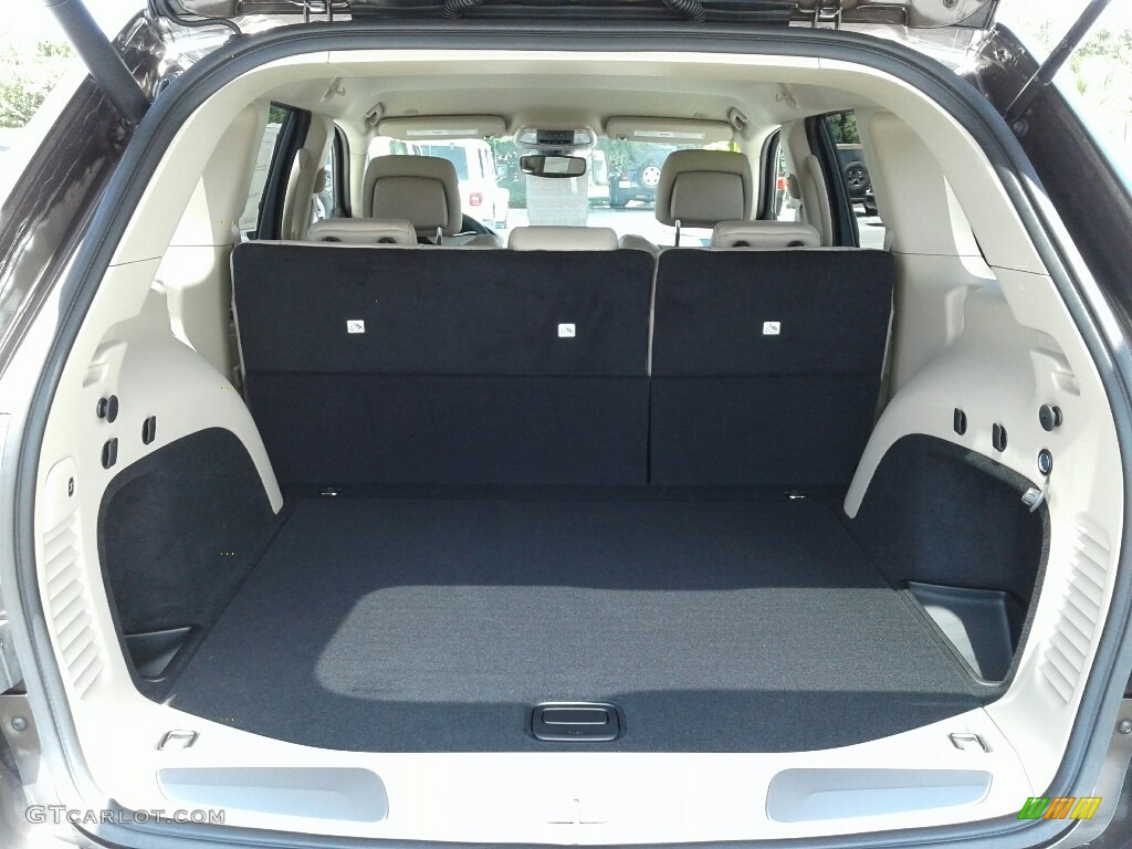 2018 Jeep Grand Cherokee Limited 4x4 Trunk Photo #128287150