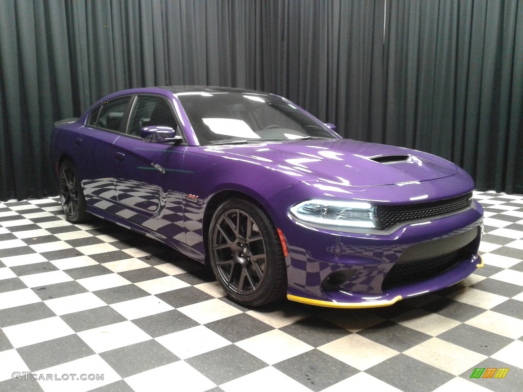 2018 Charger R/T Scat Pack - Plum Crazy Pearl / Black photo #4