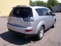 2009 Cool Silver Metallic Mitsubishi Outlander ES 4WD  photo #10