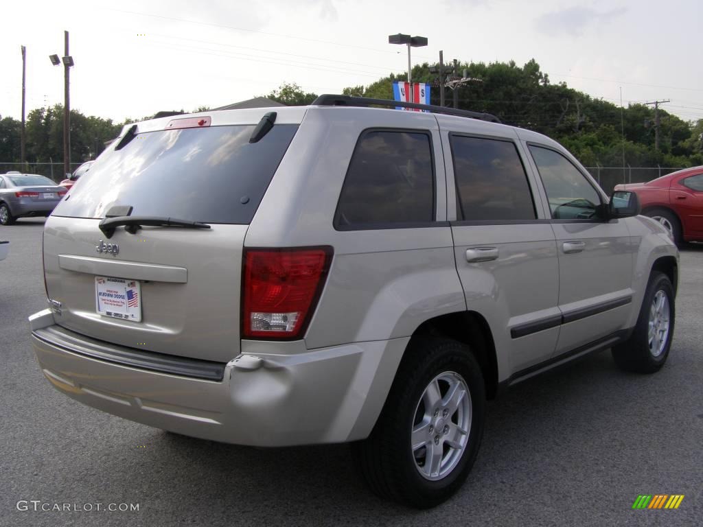 2007 Grand Cherokee Laredo - Light Graystone Pearl / Khaki photo #3