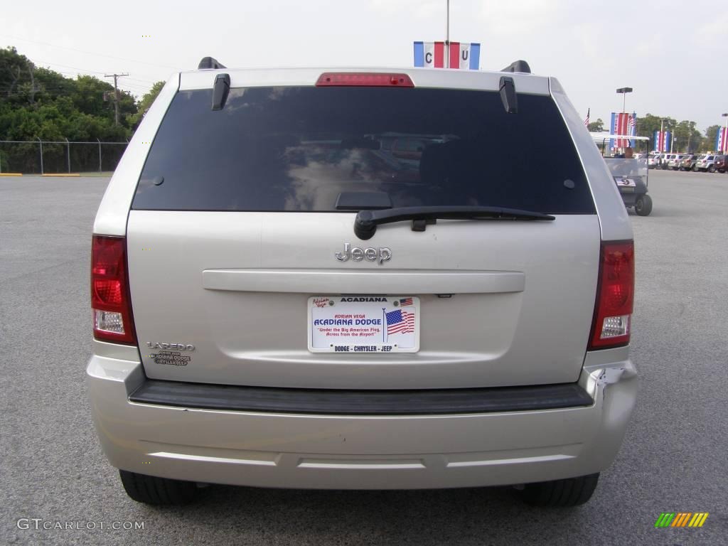 2007 Grand Cherokee Laredo - Light Graystone Pearl / Khaki photo #4