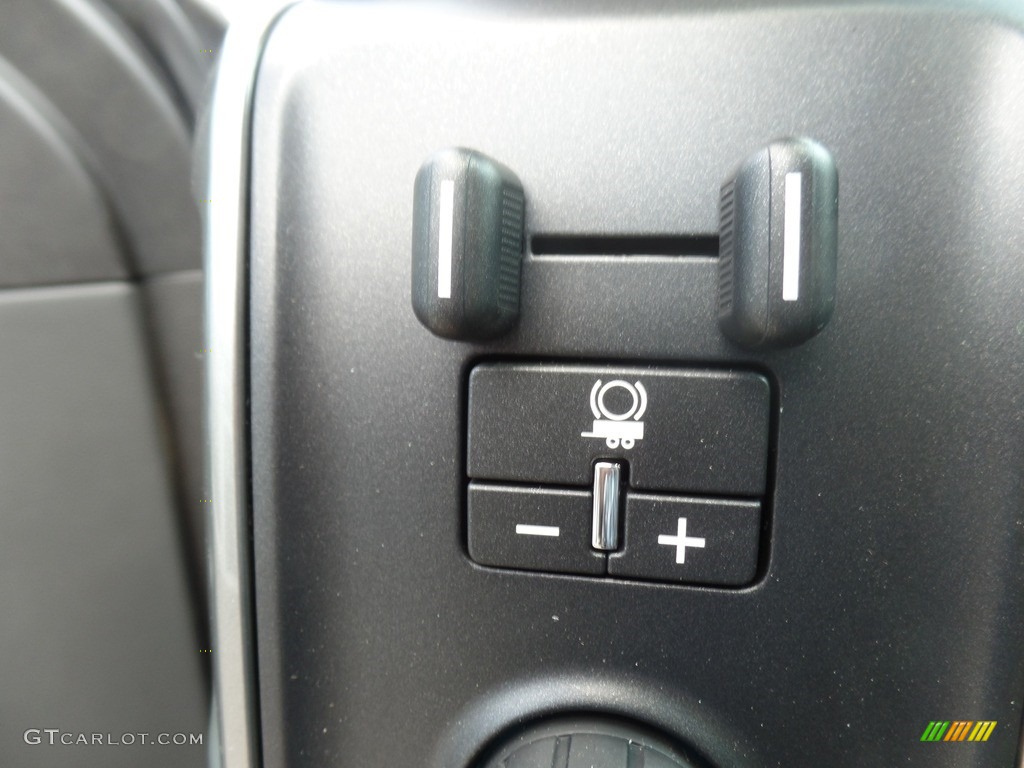 2019 Chevrolet Silverado 2500HD LT Crew Cab 4WD Controls Photo #128302381