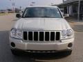 Light Graystone Pearl - Grand Cherokee Laredo Photo No. 8