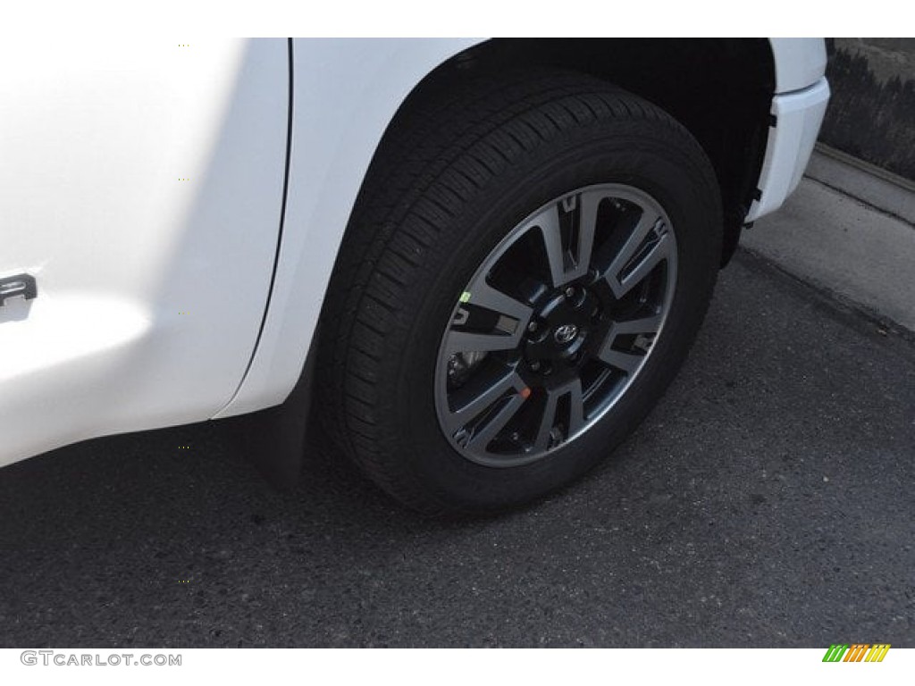 2018 Tundra SR5 CrewMax 4x4 - Super White / Graphite photo #35