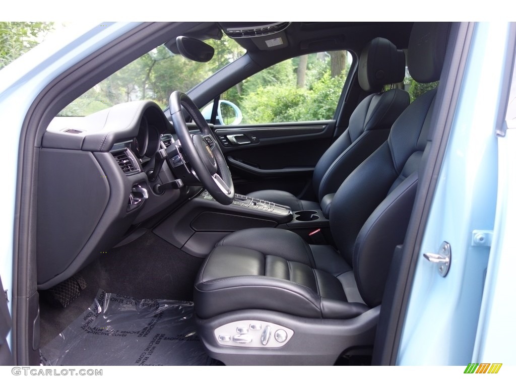 2018 Porsche Macan GTS Front Seat Photo #128309611