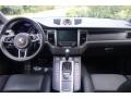 Black Dashboard Photo for 2018 Porsche Macan #128309710