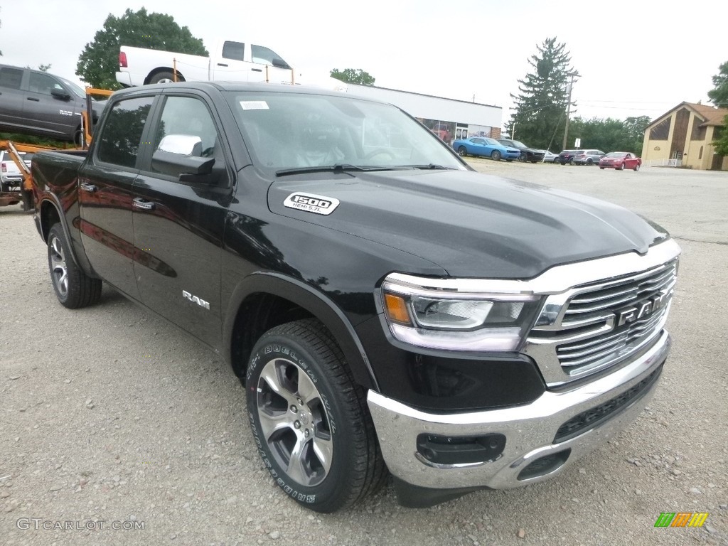 2019 1500 Laramie Crew Cab 4x4 - Diamond Black Crystal Pearl / Black photo #7