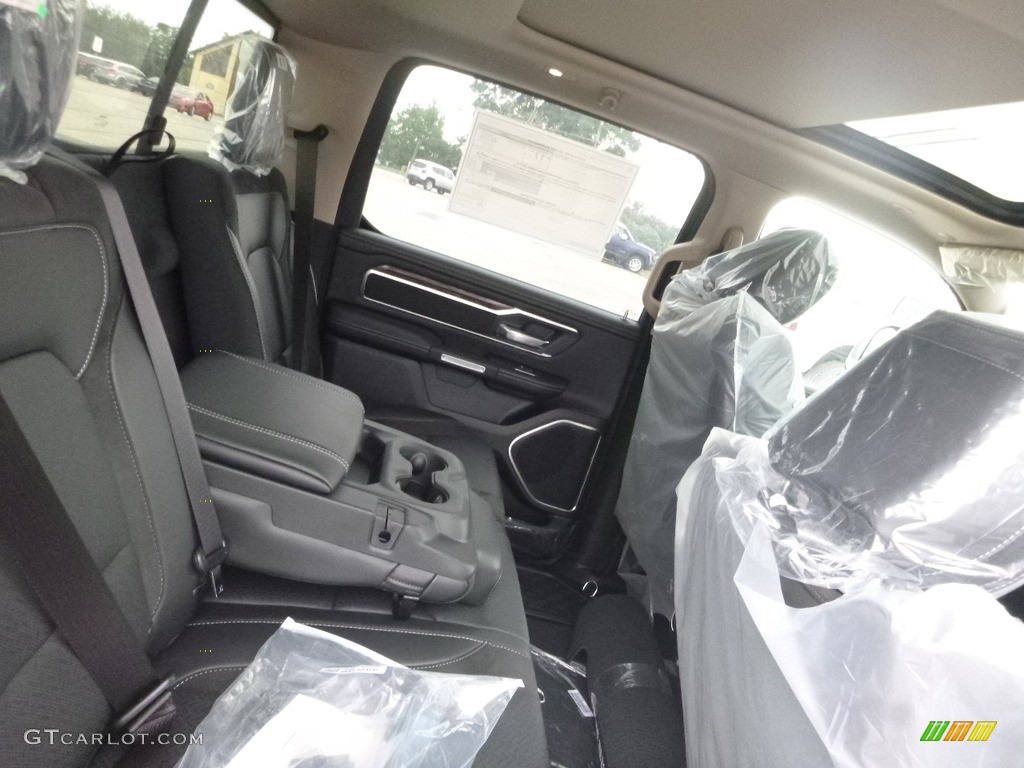 2019 1500 Laramie Crew Cab 4x4 - Diamond Black Crystal Pearl / Black photo #12