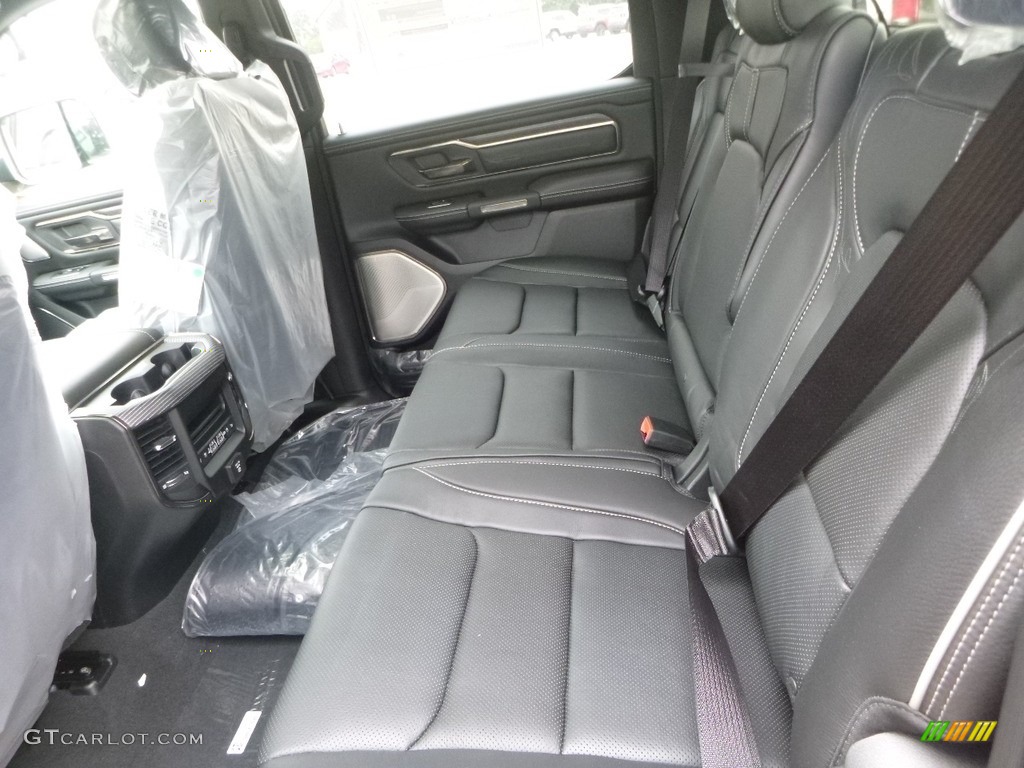 2019 1500 Limited Crew Cab 4x4 - Diamond Black Crystal Pearl / Black photo #13