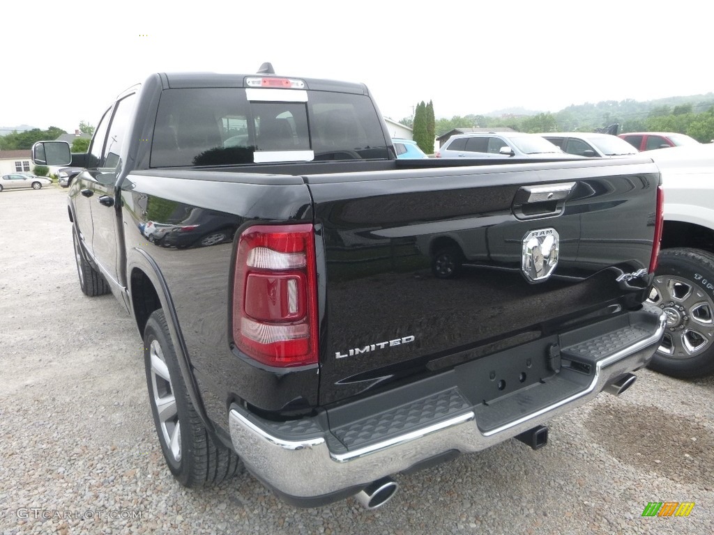 2019 1500 Limited Crew Cab 4x4 - Diamond Black Crystal Pearl / Black photo #3
