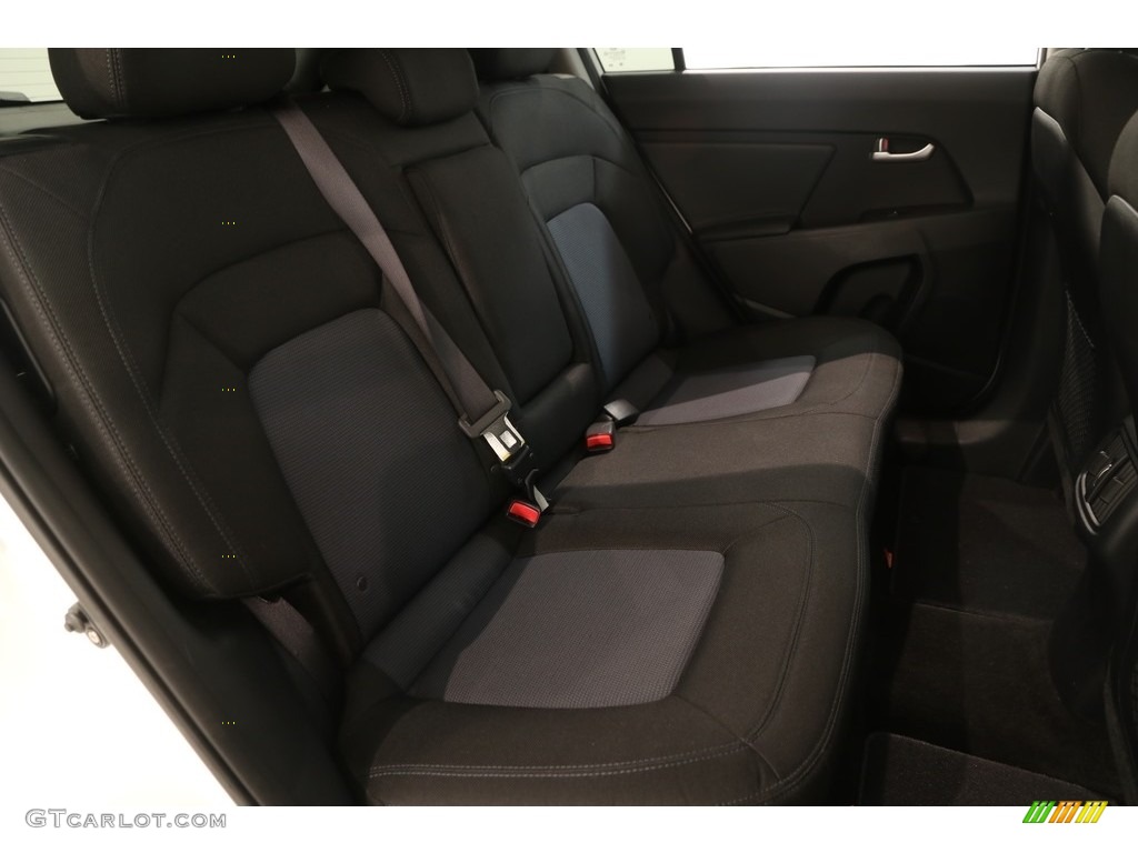 2014 Sportage LX - Clear White / Black photo #16