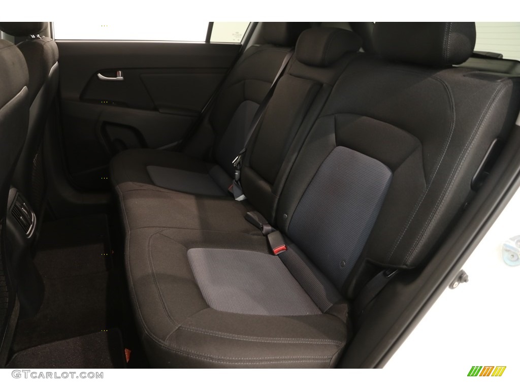 2014 Sportage LX - Clear White / Black photo #17