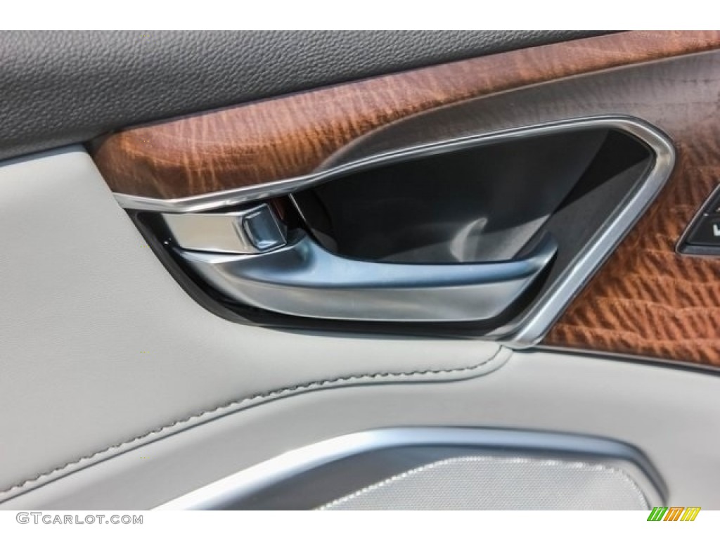 2019 Acura RDX Advance Controls Photo #128324338