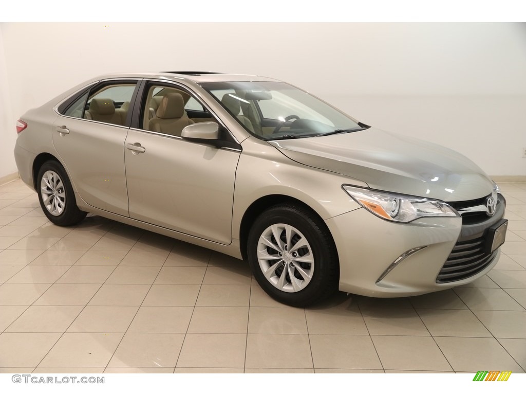 Creme Brulee Mica 2015 Toyota Camry LE Exterior Photo #128331961