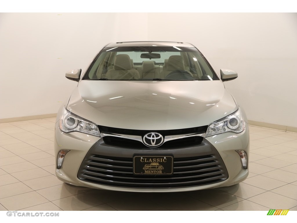 2015 Camry LE - Creme Brulee Mica / Almond photo #2