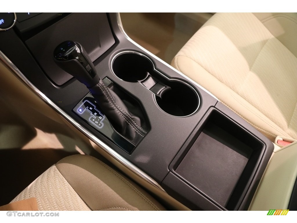 2015 Toyota Camry LE Transmission Photos