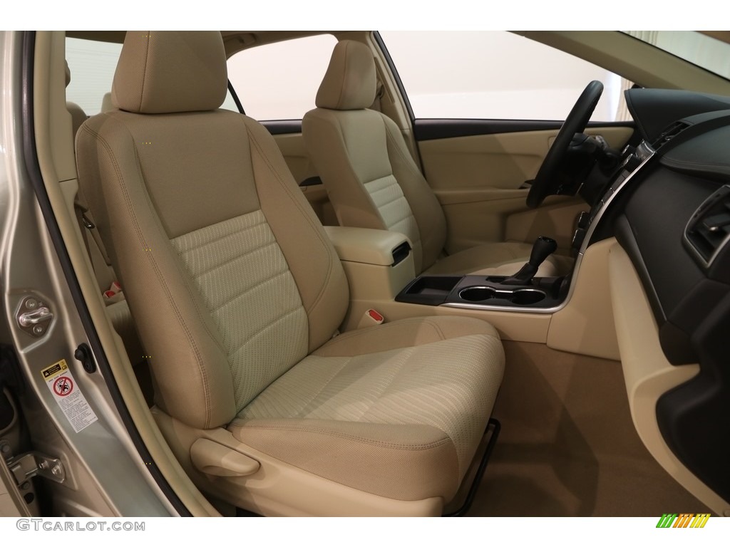 Almond Interior 2015 Toyota Camry LE Photo #128332191