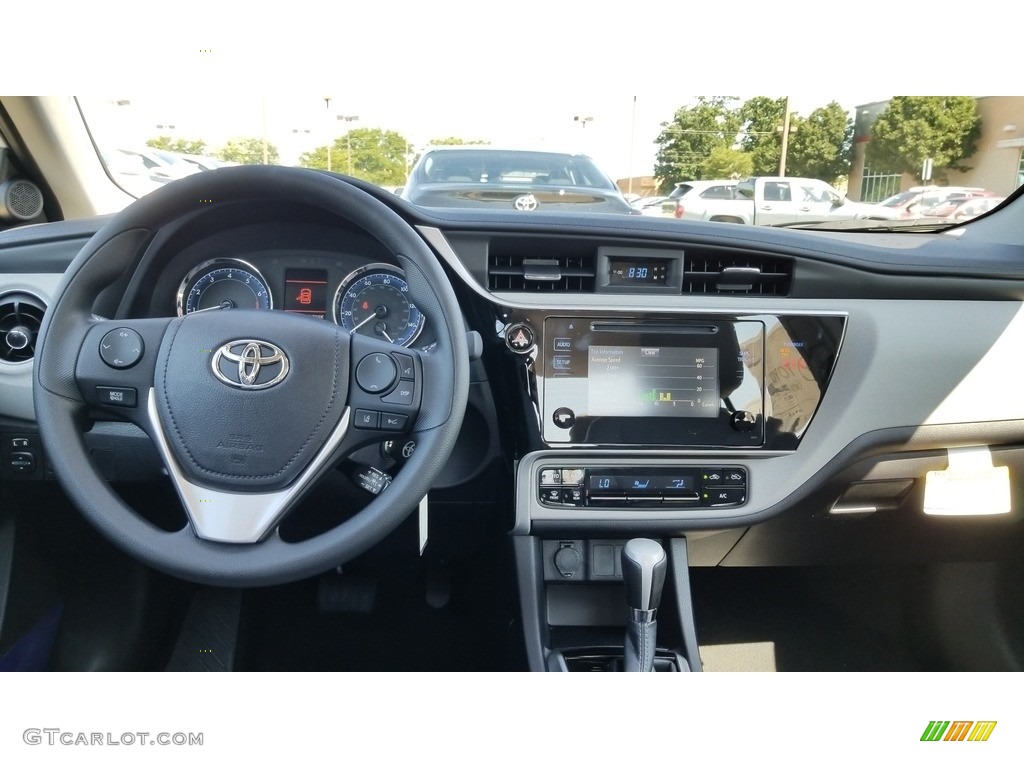 2019 Corolla LE - Super White / Ash/Dark Gray photo #5