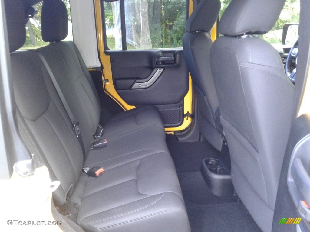 2015 Wrangler Unlimited Sport 4x4 - Baja Yellow / Black photo #14