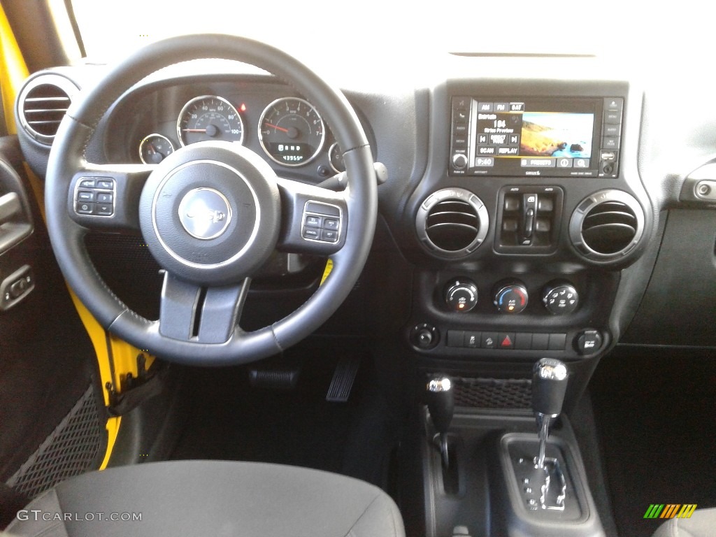 2015 Wrangler Unlimited Sport 4x4 - Baja Yellow / Black photo #27