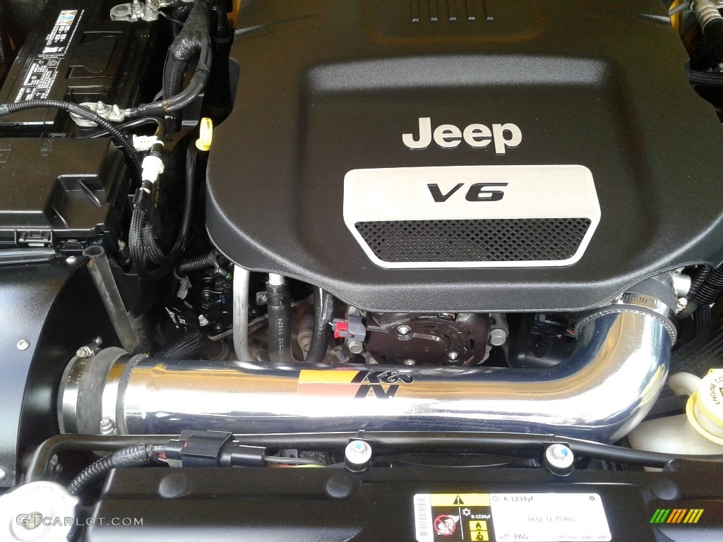 2015 Wrangler Unlimited Sport 4x4 - Baja Yellow / Black photo #31